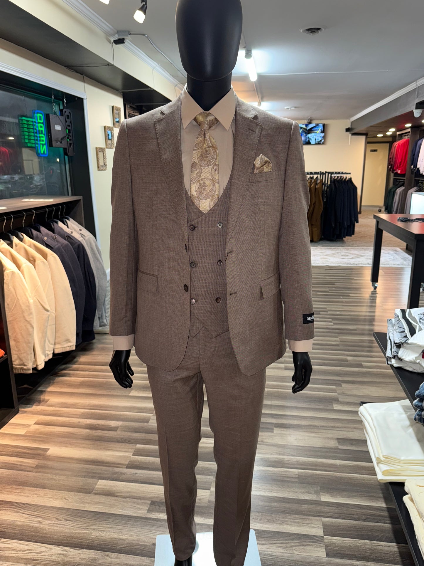 DERMAN | FFW / FF24 | 3PC SUIT W/ DOUBLE BRESTED VEST