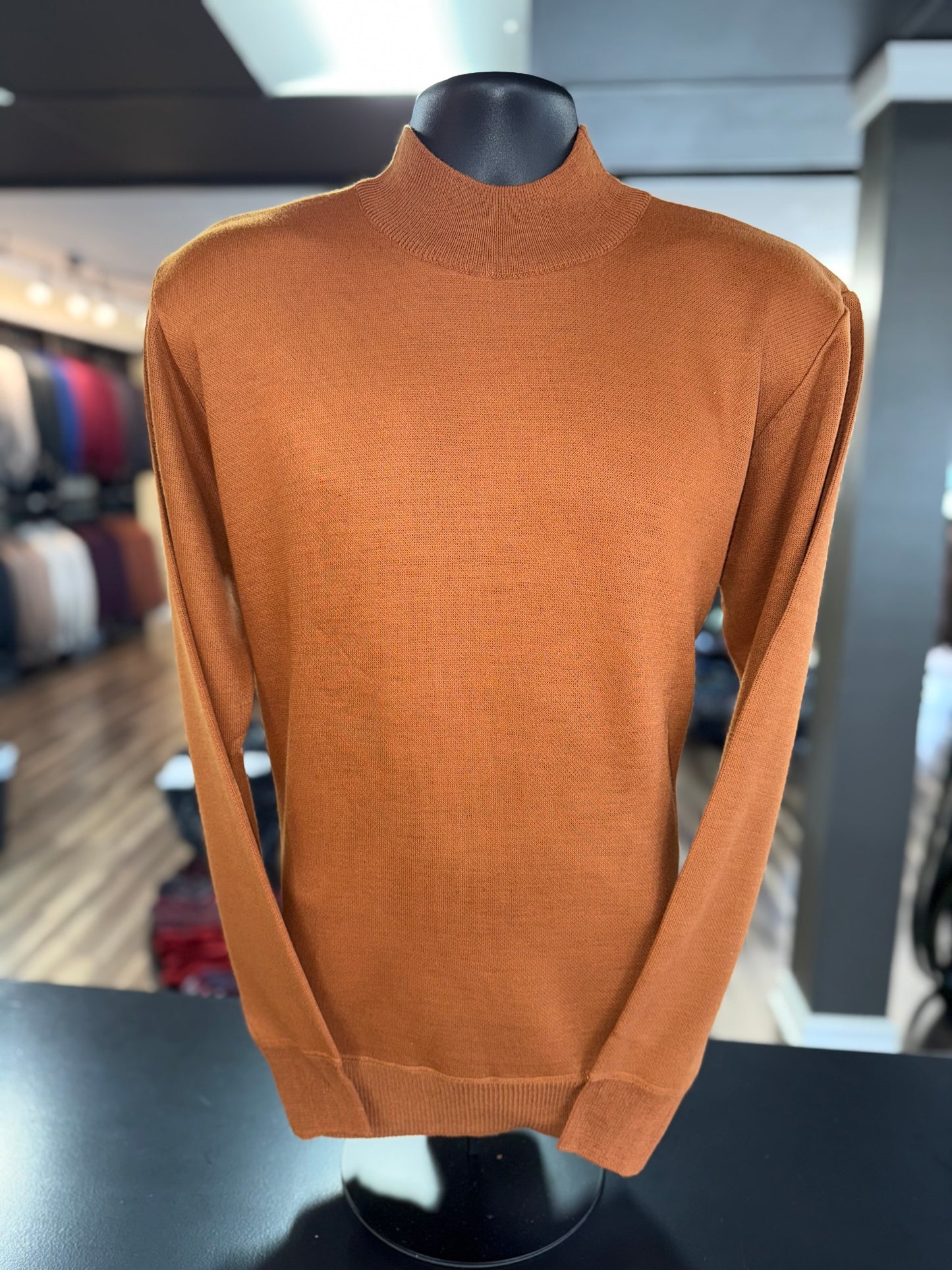STUDIO FERERA | SF-1806 | MOCK NECK SWEATER
